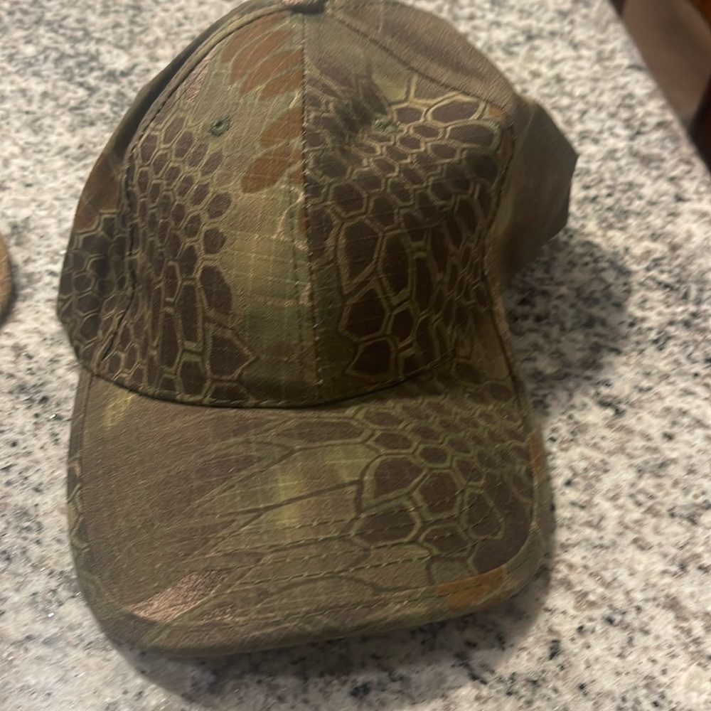 Green camo hat